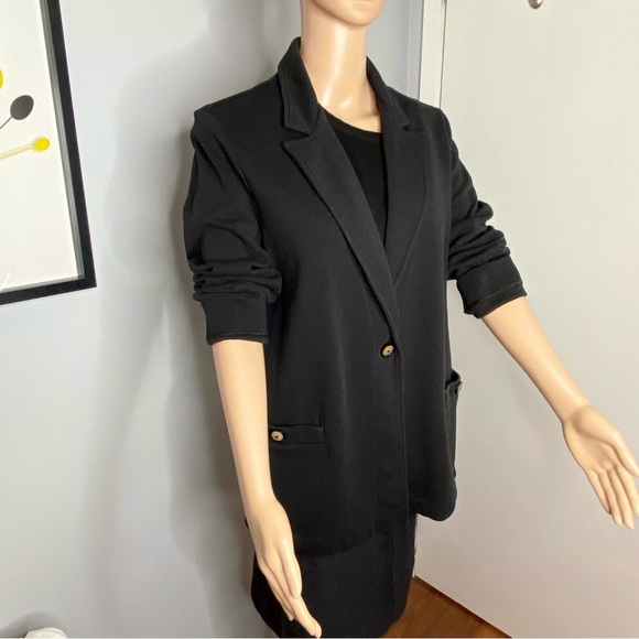 Women Black Light Jersey Blazer with Button Detail stretch Fabric Size Large - Picture 2 of 13